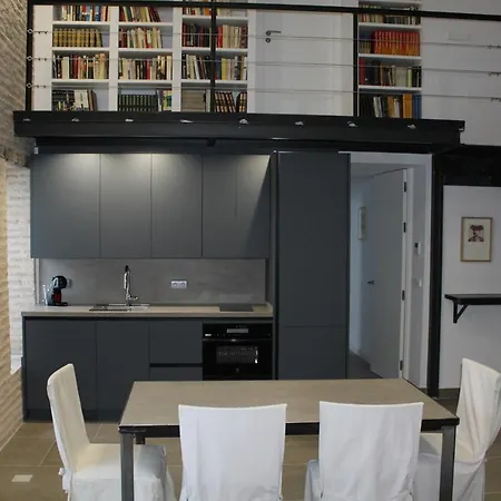 Cozy & Modern Apartment Hombre De Piedra Sevilla Buitenkant foto
